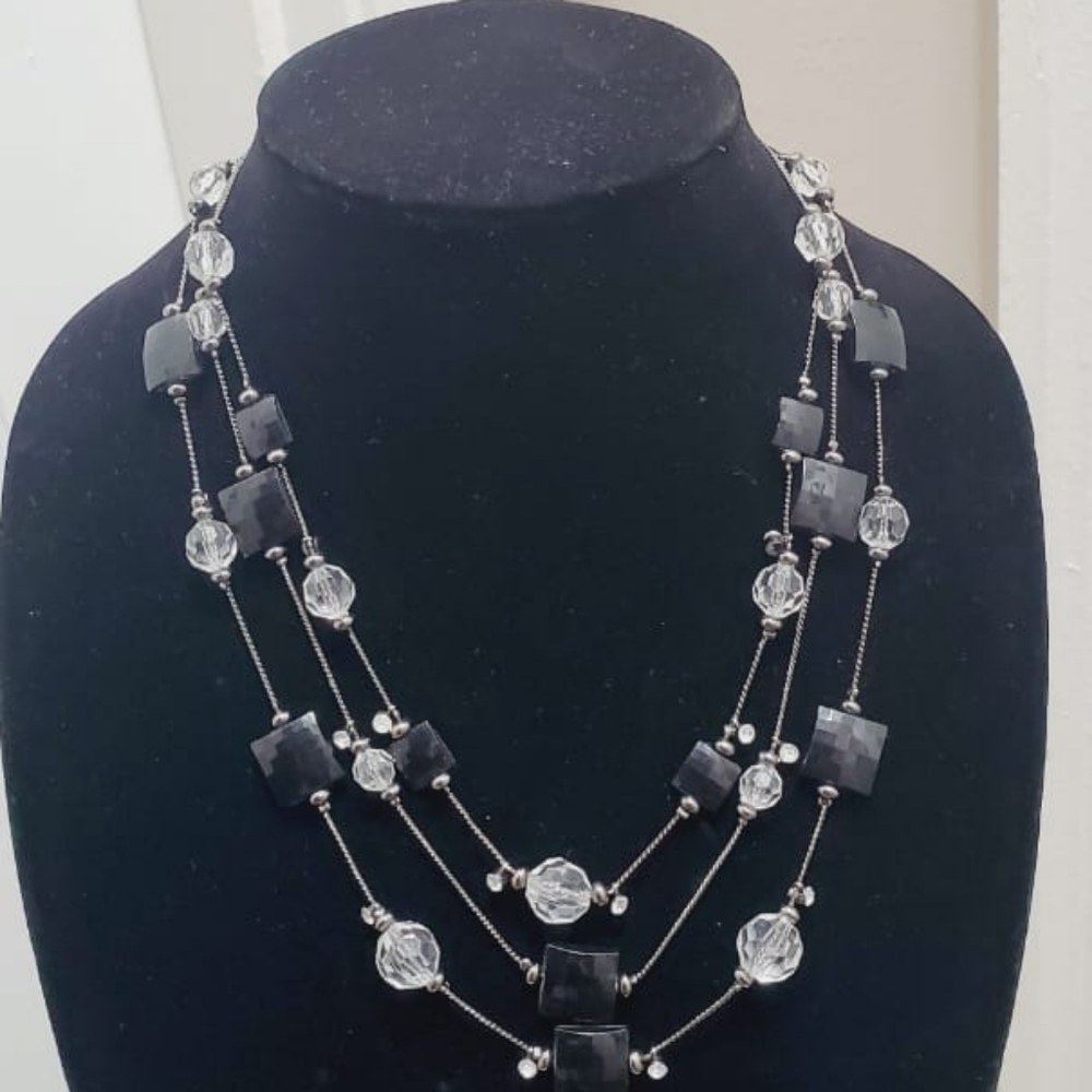 Crystal Beads Handmade Necklace. Black Crystal Necklace. 🌴